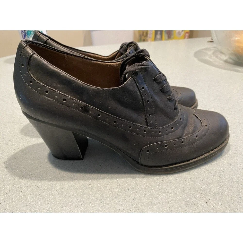 Joyce Women’s Black Leather Wingtip Brogue Lace-Up Oxford Heels Sz 9